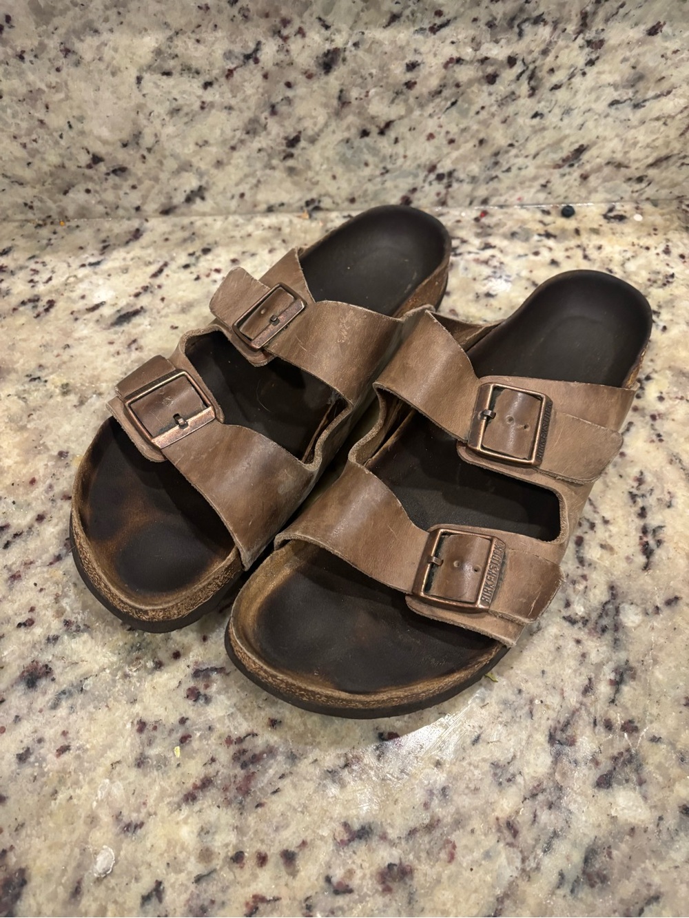 Arizona Birkenstock Sandals Men’s 11 EU 44 tan leather